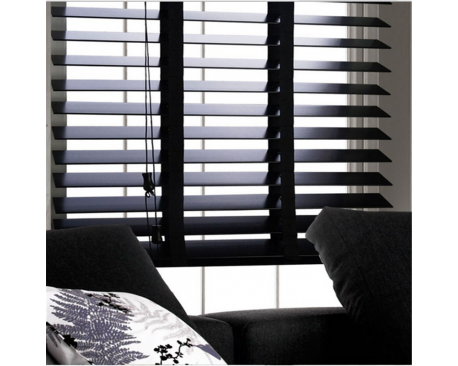 installing venetian wood blind europe style